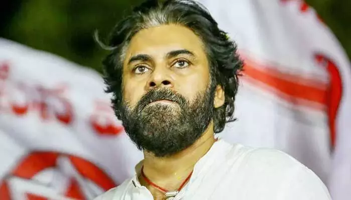 మీడియాకు PK ఝలక్.. వాళ్లందరికీ లీగల్ నోటీసులు పంపిన జనసేన పార్టీ మీడియాకు PK ఝలక్.. వాళ్లందరికీ లీగల్ నోటీసులు పంపిన జనసేన పార్టీ