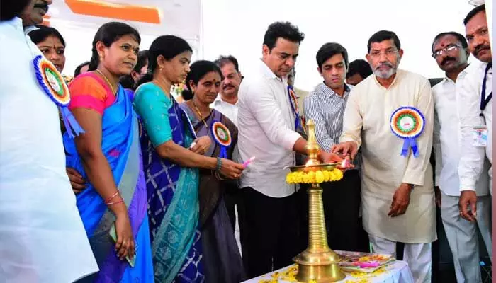 శాంతిభద్రతల పరిరక్షణకు ప్రథమ ప్రాధాన్యం.. మంత్రి కేటీఆర్ శాంతిభద్రతల పరిరక్షణకు ప్రథమ ప్రాధాన్యం.. మంత్రి కేటీఆర్