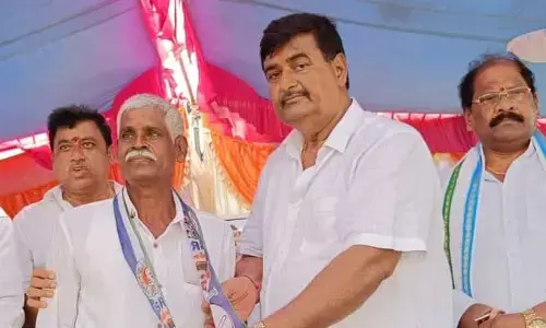 Srikakulam: చంద్రబాబుపై ధర్మాన కృష్ణదాస్ ఘాటు వ్యాఖ్యలు