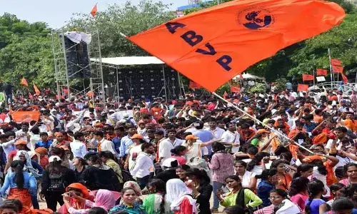 ప్రభుత్వ వైఫల్యాలను ప్రశ్నిస్తున్న ఏబీవీపీ!
