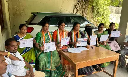 తొమ్మిదేళ్లలోనే దశాబ్ది ఉత్సవాలు హాస్యాస్పదం.. తాటిపర్తి విజయలక్ష్మి