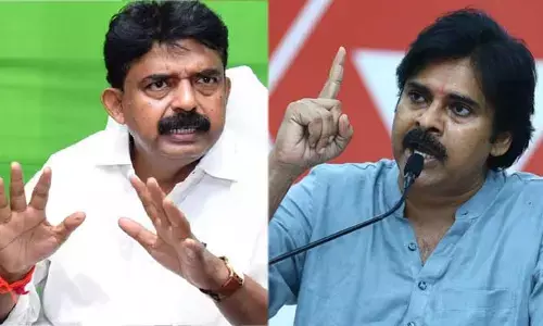 పవన్ కల్యాణ్‌‌కు చెప్పులు చూయిస్తూ పేర్ని నాని సంచలన వ్యాఖ్యలు