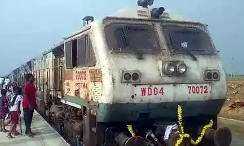 Kalyandurgam: ట్రైల్ రన్ వేసి 6 నెలలు.. ఇంకా అందుబాటులోకి రాని రైలు