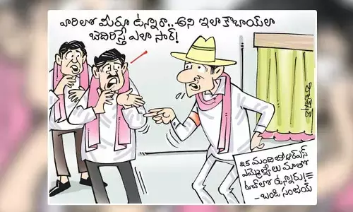 సొంత ఎమ్మెల్యేలకు వార్నింగ్ ఇస్తున్న సీఎం కేసీఆర్ కార్టూన్ (15-06-2023)