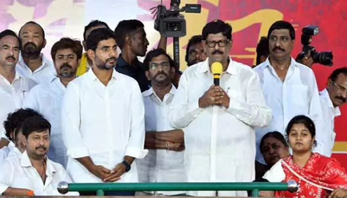 Nellore: ఈసారి ఆయనే సీఎం.. లోకేశ్ సమక్షంలో ఎమ్మెల్యే ఆనం కీలక వ్యాఖ్యలు Nellore: ఈసారి ఆయనే సీఎం.. లోకేశ్ సమక్షంలో ఎమ్మెల్యే ఆనం కీలక వ్యాఖ్యలు