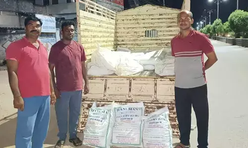 1500 కేజీల నల్లబెల్లం.. 200 కేజీల పటిక స్వాధీనం..
