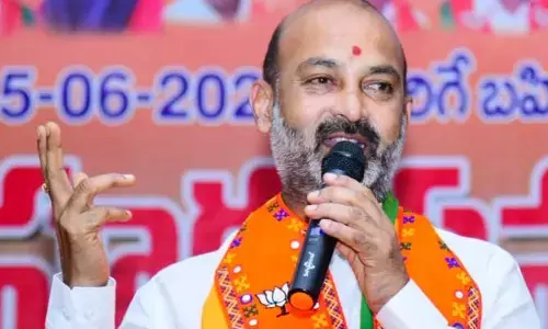 ఈటల, కోమటిరెడ్డి పార్టీ మార్పు వార్తల వేళ బండి సంజయ్ సంచలన వ్యాఖ్యలు