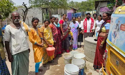 మంచినీళ్ల పండుగ ఎవరికోసం.. ఎంసీపీఐయూ నాయకులు..