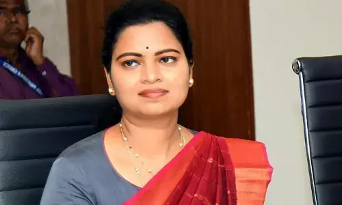 Vidadala Rajani:ఆరోగ్య శ్రీ పెండింగ్ బిల్లులపై మాజీ మంత్రి సంచలన వ్యాఖ్యలు?