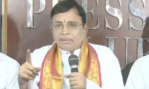ఏపీలో  కొత్త పార్టీకి శ్రీకారం.. వివరాలు ప్రకటిస్తానన్న సినీ గేయ రచయిత జొన్నవిత్తుల