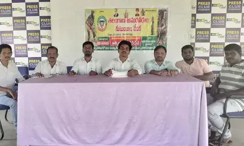 అమరుల కుటుంబాలంటే ఎందుకంత నిర్లక్ష్యం?: తెలంగాణ అమరవీరుల కుటుంబాల వేదిక