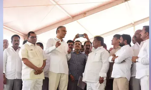 కాంగ్రెస్ ది పైశాచిక ఆనందం.. మంత్రి హరీష్ రావు