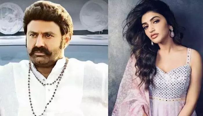 Srileela :ఆ సీక్రెట్ లీక్.. నోరు జారిన బాలయ్య! Srileela :ఆ సీక్రెట్ లీక్.. నోరు జారిన బాలయ్య!