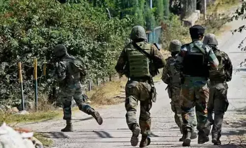 Jammu & Kashmir: భారీ ఎన్‌కౌంటర్.. నలుగురు ఉగ్రవాదులు హతం