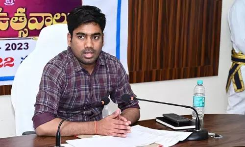 గ్రామాలను ఆదర్శంగా తీర్చిదిద్దాలి..