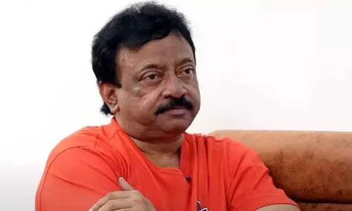 తండ్రి చనిపోతే చూడటానికి కూడా వెళ్లని ఆర్జీవీ .. ఎందుకో తెలుసా?