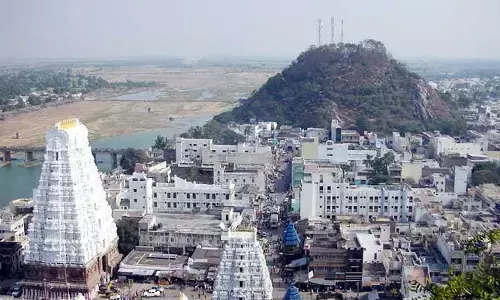 Tirupati: ప్రతి రోజూ నిఘా.. ఈ రోజు రూ.2 కోట్ల విలువైన సంపద స్వాధీనం