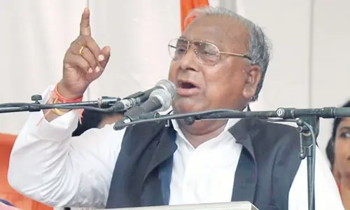 YS షర్మిల కాంగ్రెస్‌లో చేరికపై వీహెచ్ కీలక వ్యాఖ్యలు
