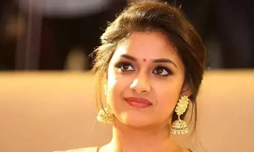 దేవుడా.. కీర్తి సురేష్‌కు ఇప్పటికీ అది వేసుకోవడం రాదా?