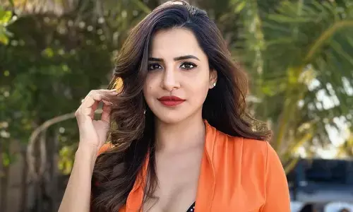 Ashu Reddy : వారిపై పరువు నష్టం దావా వేస్తా ..(వీడియో)