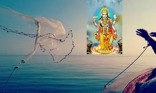 నడి సముద్రంలో నారాయణుడు.. మత్స్యకారుల వలలో చిక్కి .. !
