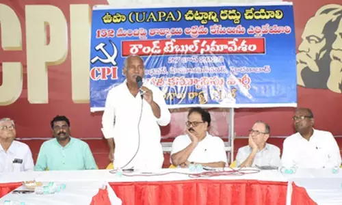 దోపిడీదారులు ప్రభుత్వ సంపదను కొల్లగొడుతున్నారు.. సీపీఐ రాష్ట్ర కార్యదర్శి కూనంనేని సాంబశివరావు