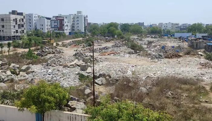 స.నెం 25/1లో మళ్లీ షురూ అయిన కబ్జాలు స.నెం 25/1లో మళ్లీ షురూ అయిన కబ్జాలు