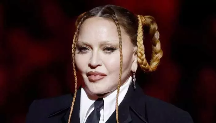 Madonna:  ఫ్యాన్స్‌కు బ్యాడ్ న్యూస్.. అది ఎక్కువై ఆస్పత్రిలో చేరిన సింగర్