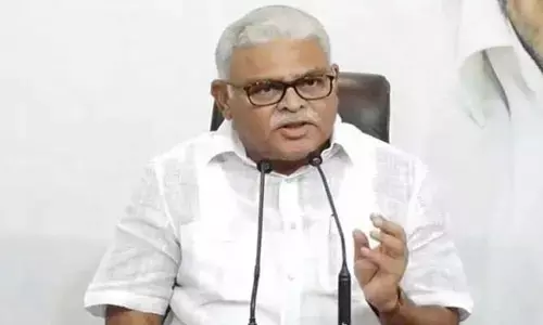 Ambati Rambabu:  సినిమాల్లో హీరో.. రాజకీయాల్లో కంత్రీ.. పవన్ కల్యాణ్‌పై సెటైర్లు