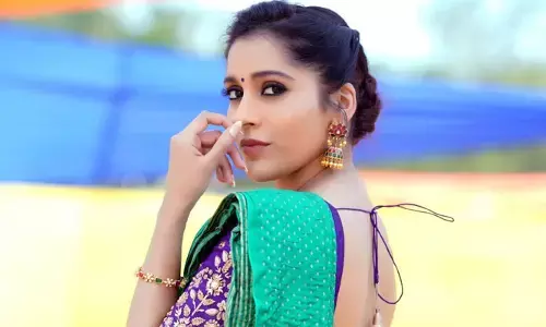 ముస్లిం ఆచారంపై యాంకర్ రష్మి ట్వీట్.. ఆంటీ అంటూ ఫైర్ అవుతున్న నెటిజన్స్