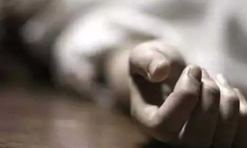 AP: మ్యాన్ హోల్ కోసం తవ్విన గుంతలో పడి..