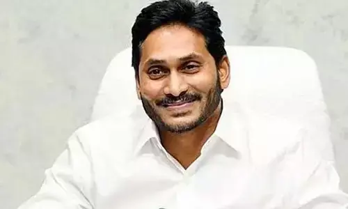 Ap News: మళ్లీ ఢిల్లీకి సీఎం జగన్.. వ్యూహం ఇదే..!