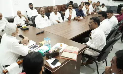 ప్రభుత్వానికి వారధిలా వ్యవహరించండి.. వైఎస్సార్​ టీఎఫ్​ సమావేశంలో ఎంపీ విజయసాయిరెడ్డి