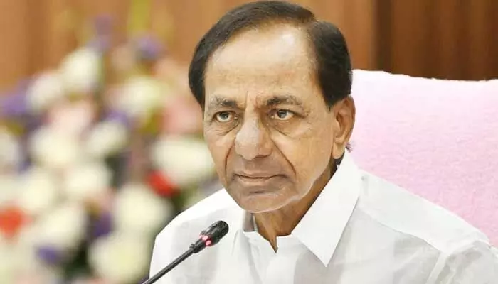 ఉద్యోగుల సర్దుబాటుపై సీఎం కేసీఆర్ రివ్యూ.. త్వరలోనే వారికి గుడ్ న్యూస్..! ఉద్యోగుల సర్దుబాటుపై సీఎం కేసీఆర్ రివ్యూ.. త్వరలోనే వారికి గుడ్ న్యూస్..!