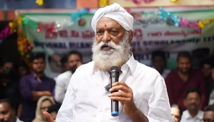 రేవంత్ రెడ్డే తెలంగాణ CM కావాలి: టీడీపీ నేత జేసీ ప్రభాకర్ రెడ్డి సంచలన వ్యాఖ్యలు రేవంత్ రెడ్డే తెలంగాణ CM కావాలి: టీడీపీ నేత జేసీ ప్రభాకర్ రెడ్డి సంచలన వ్యాఖ్యలు