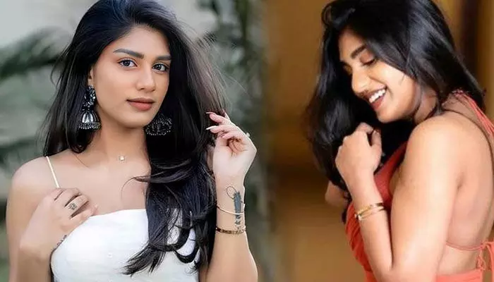 బ్లాక్ బ్రాలో వంగి వంగి ఎద అందాలు చూపిస్తున్న సురేఖా వాణి కూతురు సుప్రీత.. వైరల్ వీడియో.. బ్లాక్ బ్రాలో వంగి వంగి ఎద అందాలు చూపిస్తున్న సురేఖా వాణి కూతురు సుప్రీత.. వైరల్ వీడియో..