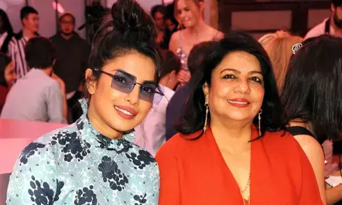 కన్నీళ్లతోనే ప్రియాంక నటనా జీవితం మొదలైంది.. అసలు విషయం భయటపెట్టిన తల్లి