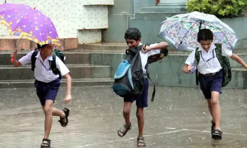 బ్రేకింగ్: రేపు స్కూళ్లకు సెలవు.. సీఎం కీలక నిర్ణయం..!