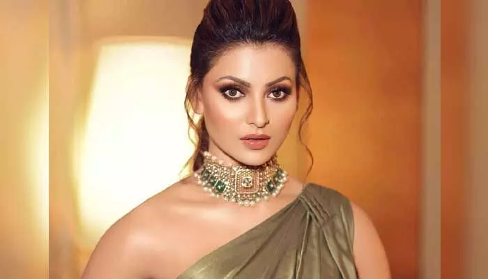 నిమిషానికి కోటి వసూల్ చేస్తున్న బాలీవుడ్ గ్లామర్ బ్యూటీ నిమిషానికి కోటి వసూల్ చేస్తున్న బాలీవుడ్ గ్లామర్ బ్యూటీ