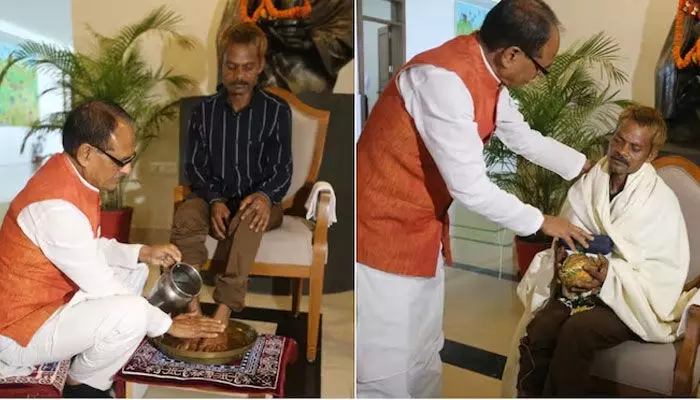 సీఎం శివరాజ్ సింగ్ చౌహాన్ కాళ్లు కడిగిన వ్యక్తి అతడు కాదా?.. సోషల్ మీడియాలో ట్రోలింగ్ సీఎం శివరాజ్ సింగ్ చౌహాన్ కాళ్లు కడిగిన వ్యక్తి అతడు కాదా?.. సోషల్ మీడియాలో ట్రోలింగ్