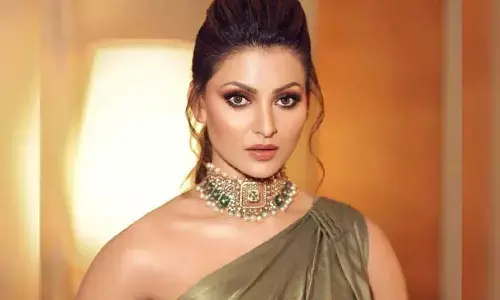 నిమిషానికి కోటి వసూల్ చేస్తున్న బాలీవుడ్ గ్లామర్ బ్యూటీ