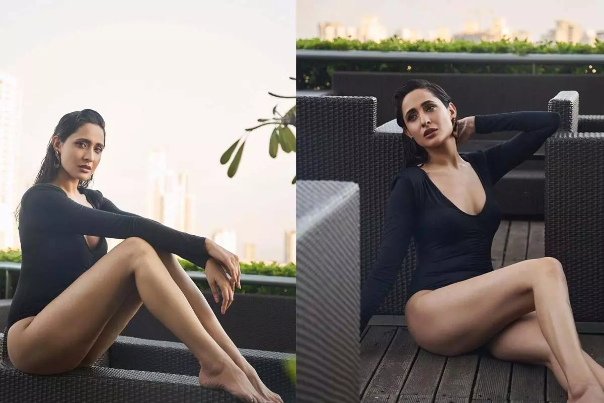 Pragya Jaiswal Hot Bikini Pics : టైట్‌ఫిట్ బికినీ గ్లామర్ షో తో కుర్రకారు మతిపోగొట్టేసిన హాట్ బ్యూటీ