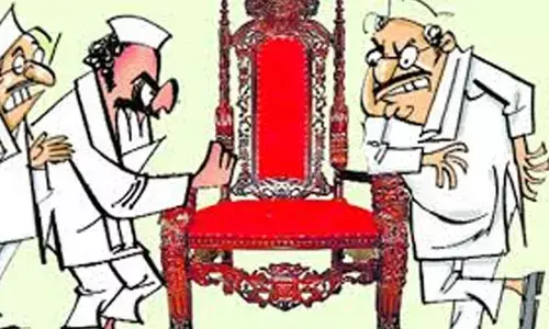 హస్తంలో టికెట్ లొల్లి..మళ్లీ నాకే టికెట్ అంటున్న అడ్లూరి..