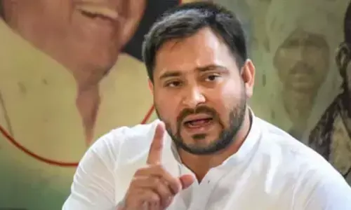 ఇక మోడీని అడ్డుకునేది మీ అన్న కొడుకే.. నితీశ్‌పై తేజస్వి ఫైర్