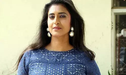 అమ్మాయిల పర్సనల్ వీడియో షేర్ చేసిన సీరియల్ నటి.. తిట్టిపోస్తున్న నెటిజన్లు
