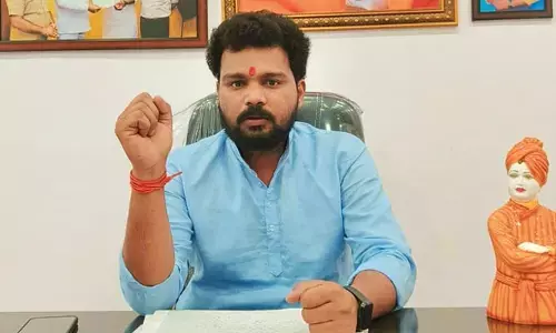 అసలు తెలంగాణలో హోంమంత్రి ఉన్నాడా..? శివసేన స్టేట్ చీఫ్ సింకారు శివాజీ ఫైర్