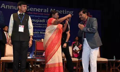 రాష్ట్రపతి చేతుల మీదుగా బంగారు పతకం అందుకున్న డాక్టర్ ఎ.నటరాజు