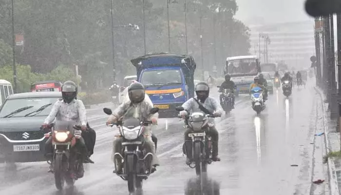 Red Alert of very heavy rains in Telangana : తెలంగాణకు రెడ్ అలర్ట్.. భారీ నుంచి అతి భారీ వర్షాలు