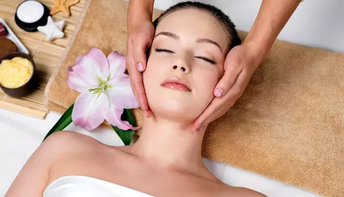 Face Massage : ఫేషియల్ మసాజ్తో బెనిఫిట్స్ Face Massage : ఫేషియల్ మసాజ్తో బెనిఫిట్స్