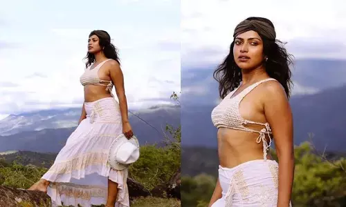 బ్రా అందాలను చూపిస్తూ.. కొండల్లో హాట్ అందాలను అరబోస్తున్న స్టార్ హీరోయిన్